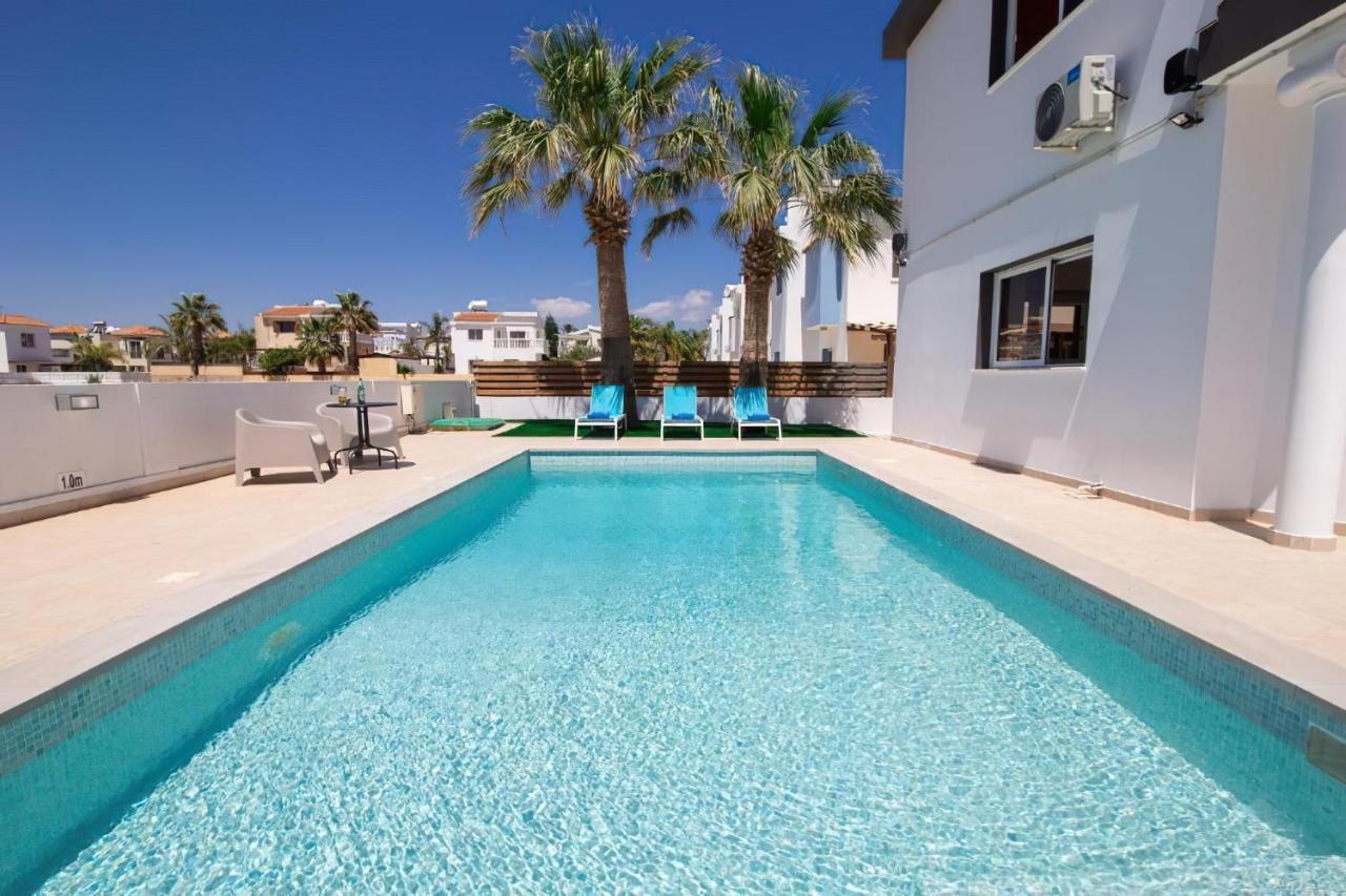 Villa Suncity Boutique Beachfront Αγία Νάπα Εξωτερικό φωτογραφία
