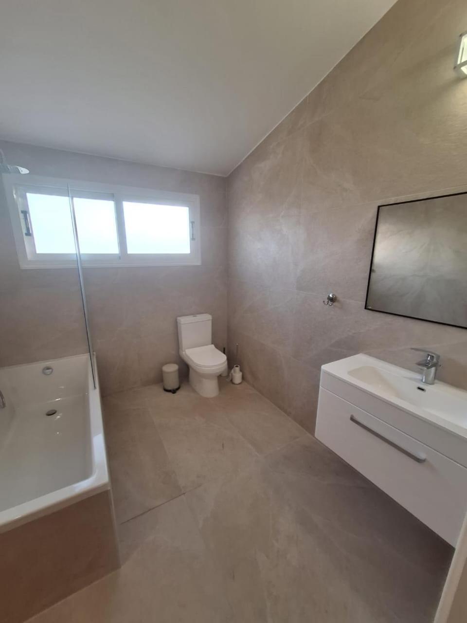 Villa Suncity Boutique Beachfront Αγία Νάπα Εξωτερικό φωτογραφία